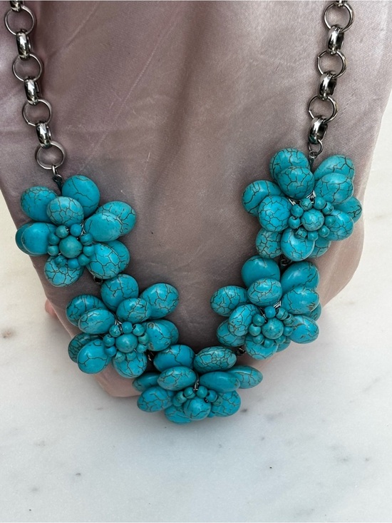 paparazzi Jewelry - Paparazzi Turquoise Faux Stone Floral Statement Necklace Silver Chain